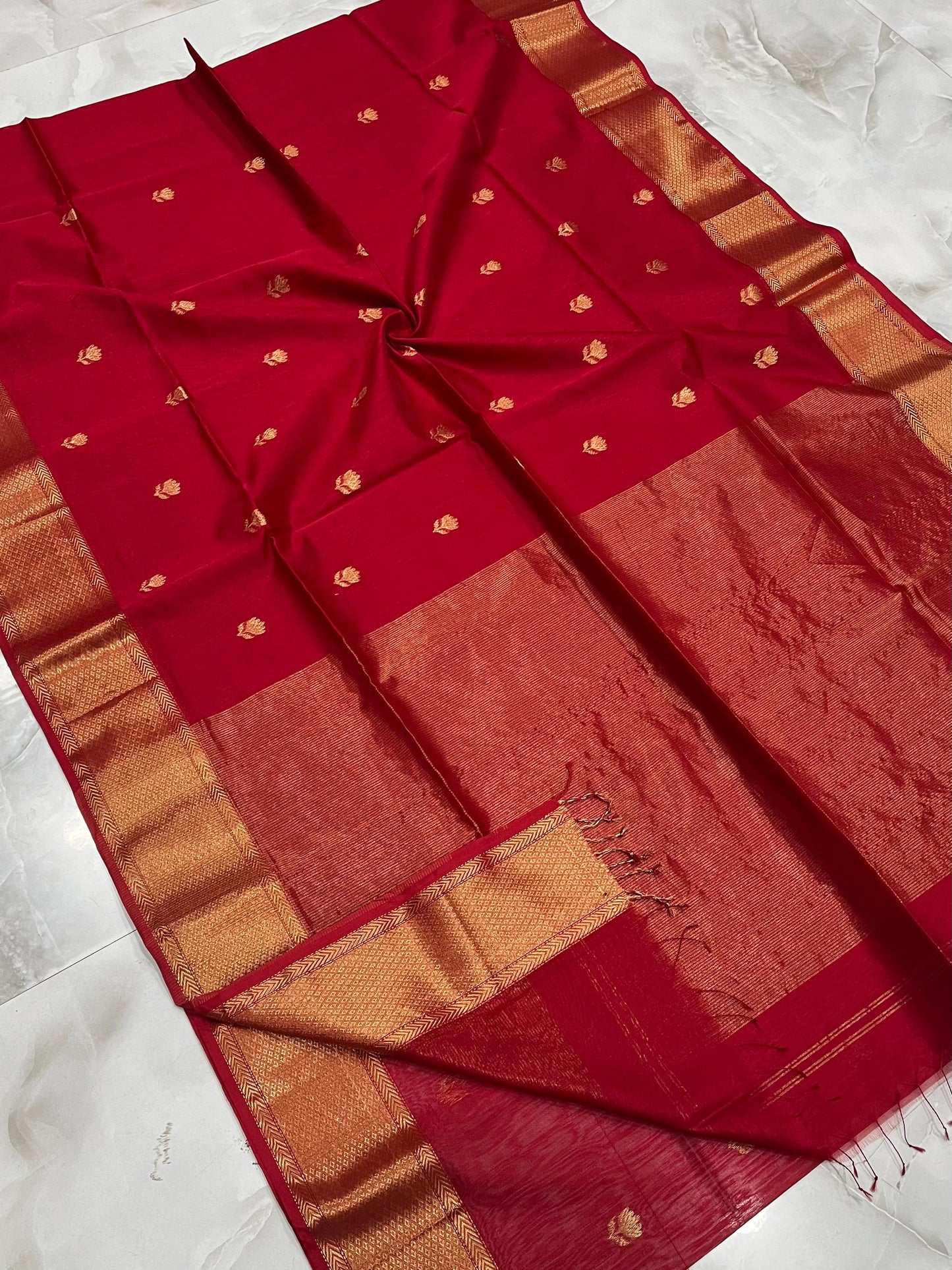 MAHESHWARI HANDWOVEN ALL OVER LOTUS RED SAREE