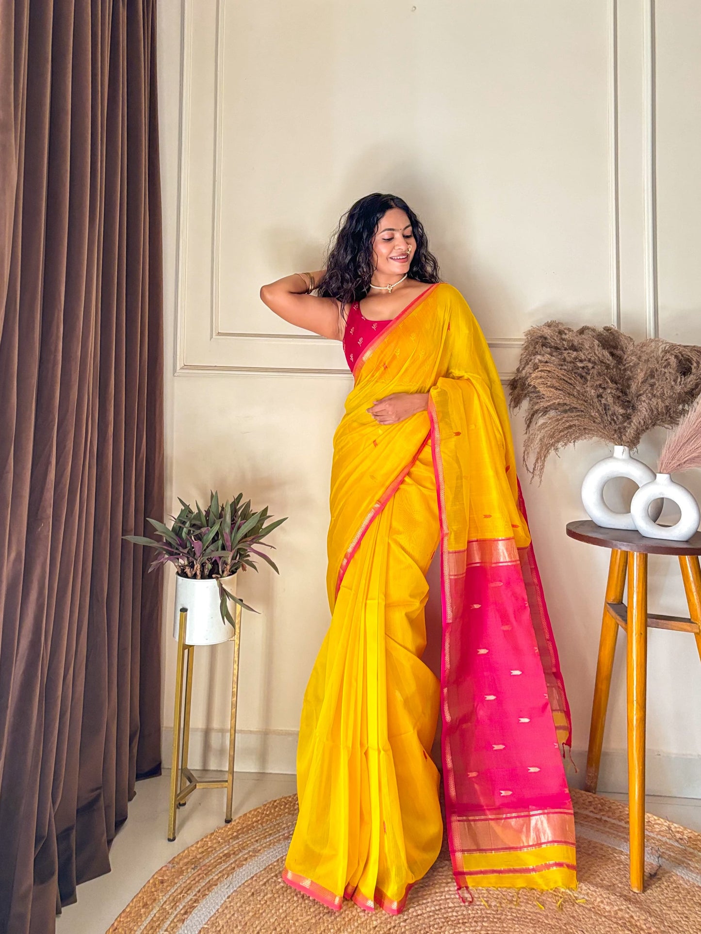 MAHESHWARI HANDWOVEN BUTI YELLOW SAREE
