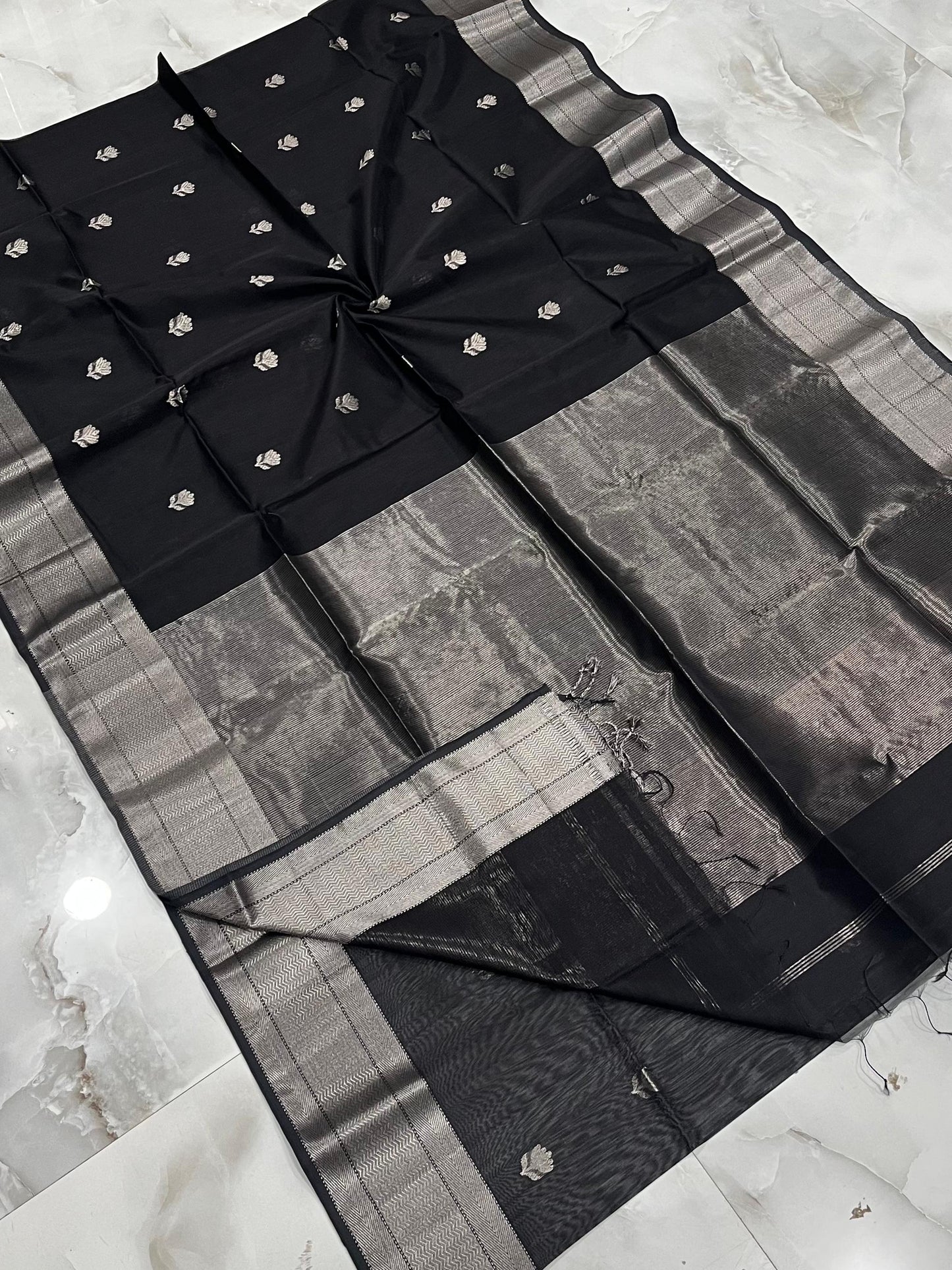 MAHESHWARI HANDWOVEN BLACK ALL OVER LOTUS SAREE