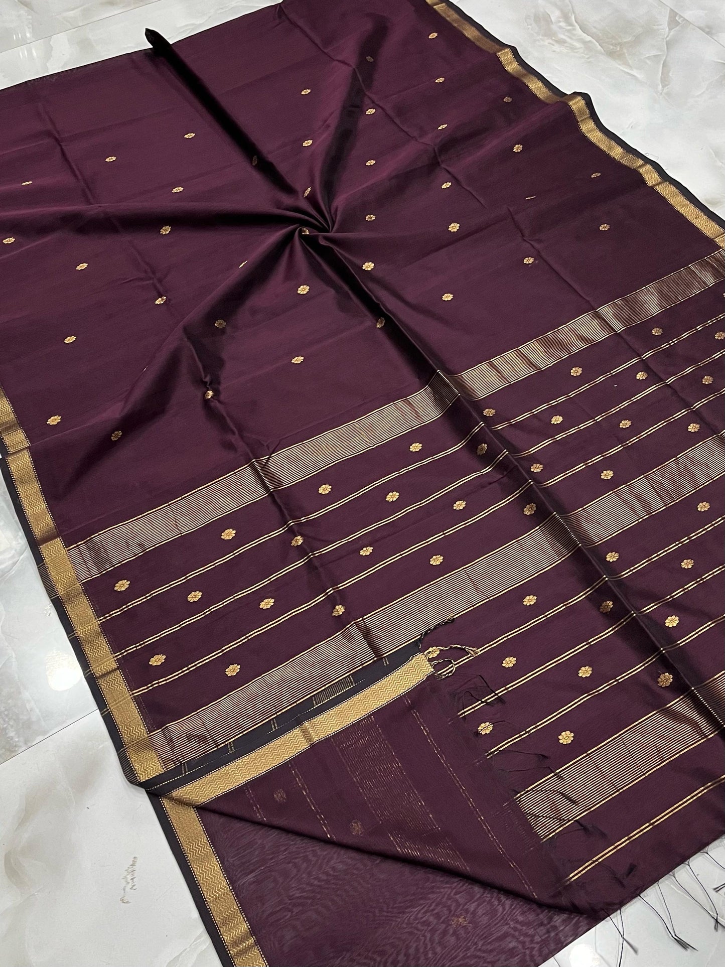 Maheshwari Handwoven Rewa Border Buti Wine Color Saree