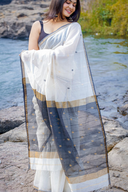 MAHESHWARI HANDWOVEN STAR BUTI WHITE BLACK SAREE
