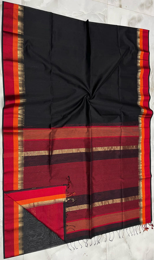 MULTIBORDER BLACK SAREE